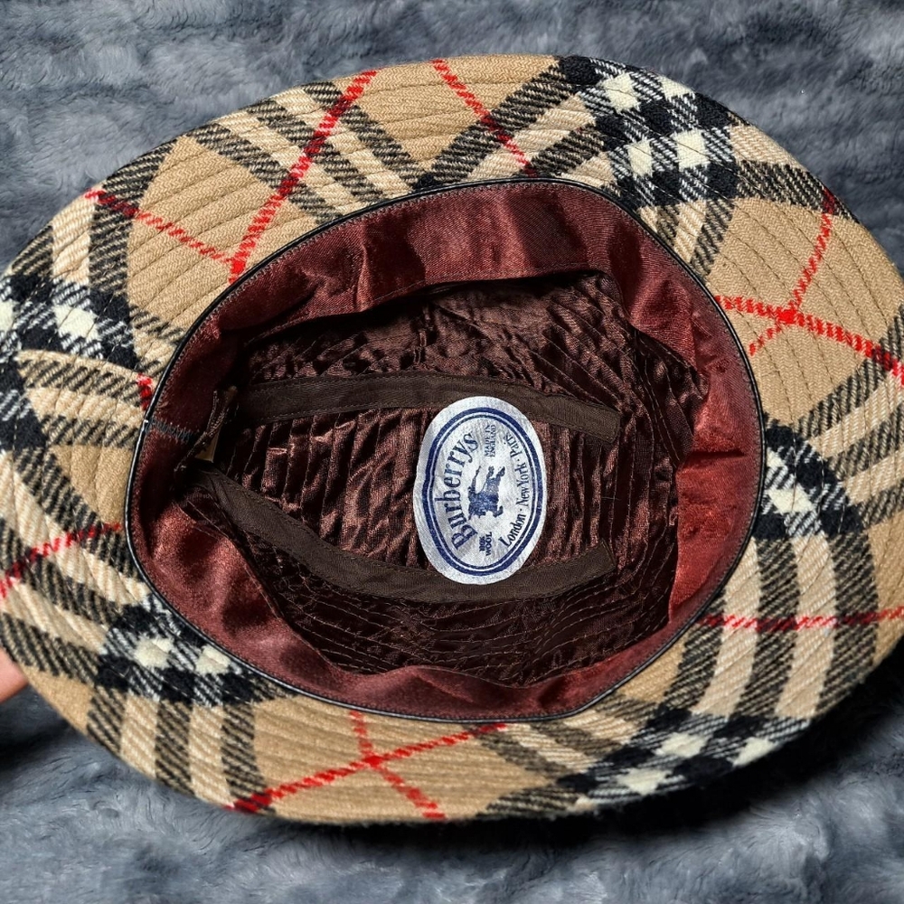 Vintage Burberry Wool Hat - Picture 7 of 9